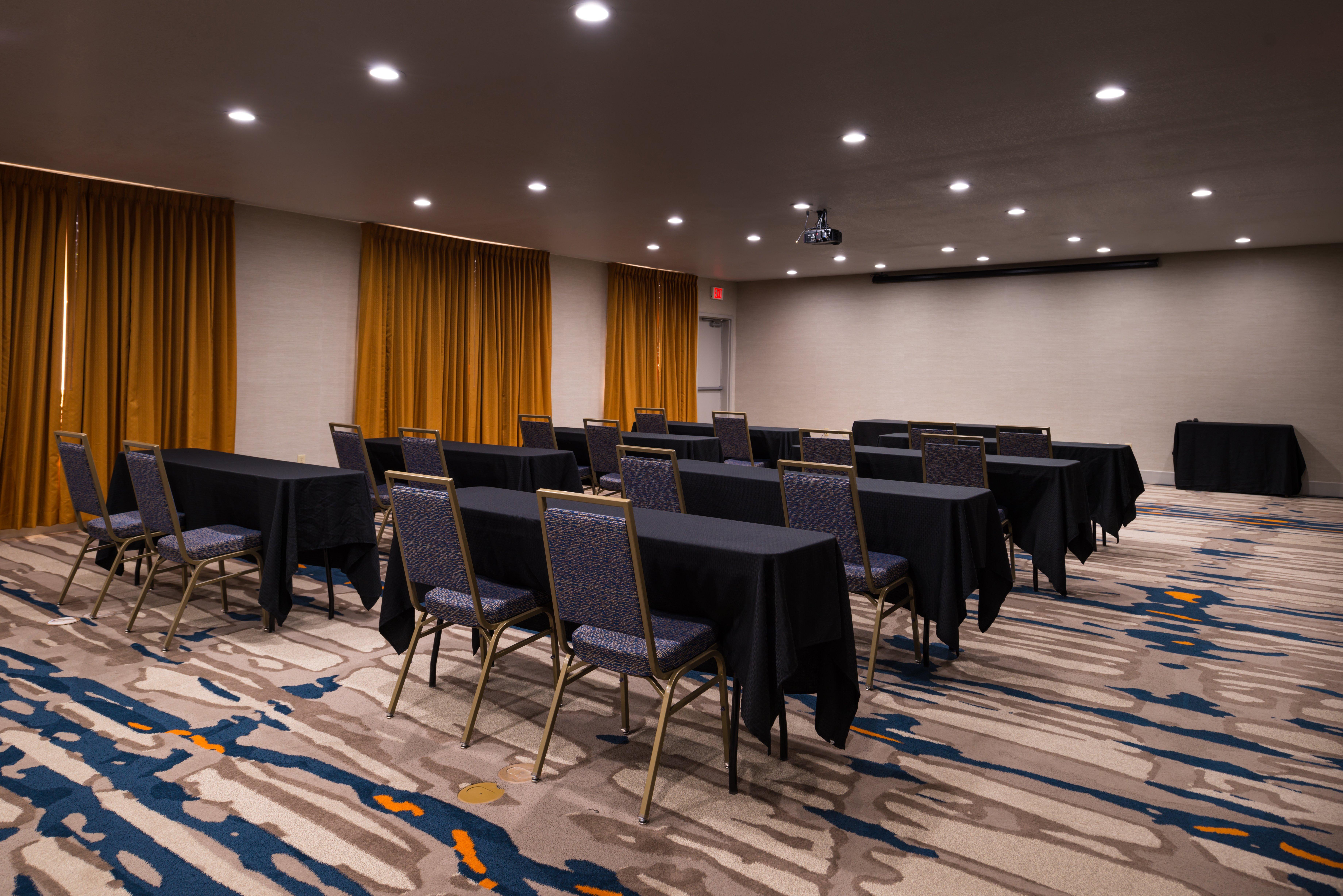 Holiday Inn Express & Suites Alamogordo Highway 54/70 By Ihg Exterior foto