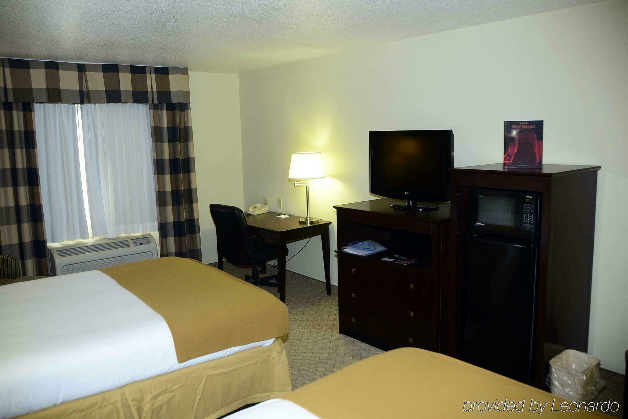 Holiday Inn Express & Suites Alamogordo Highway 54/70 By Ihg Quarto foto